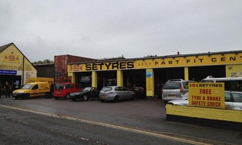 Setyres Dorchester Dorset offer tyres, servicing, brakes, air conditioning, shocks, exhausts, batteries, major repairs, diagnostics and tracking