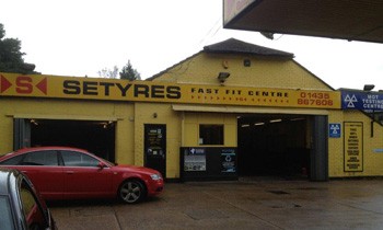 Setyres Heathfield East Sussex offer tyres, servicing, brakes, air conditioning, shocks, exhausts, batteries, major repairs, diagnostics and tracking