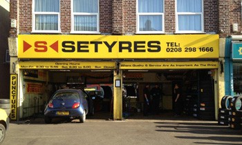 Setyres Sidcup Blackfen Road Kent offer tyres, servicing, brakes, air conditioning, shocks, exhausts, batteries, major repairs, diagnostics and tracking